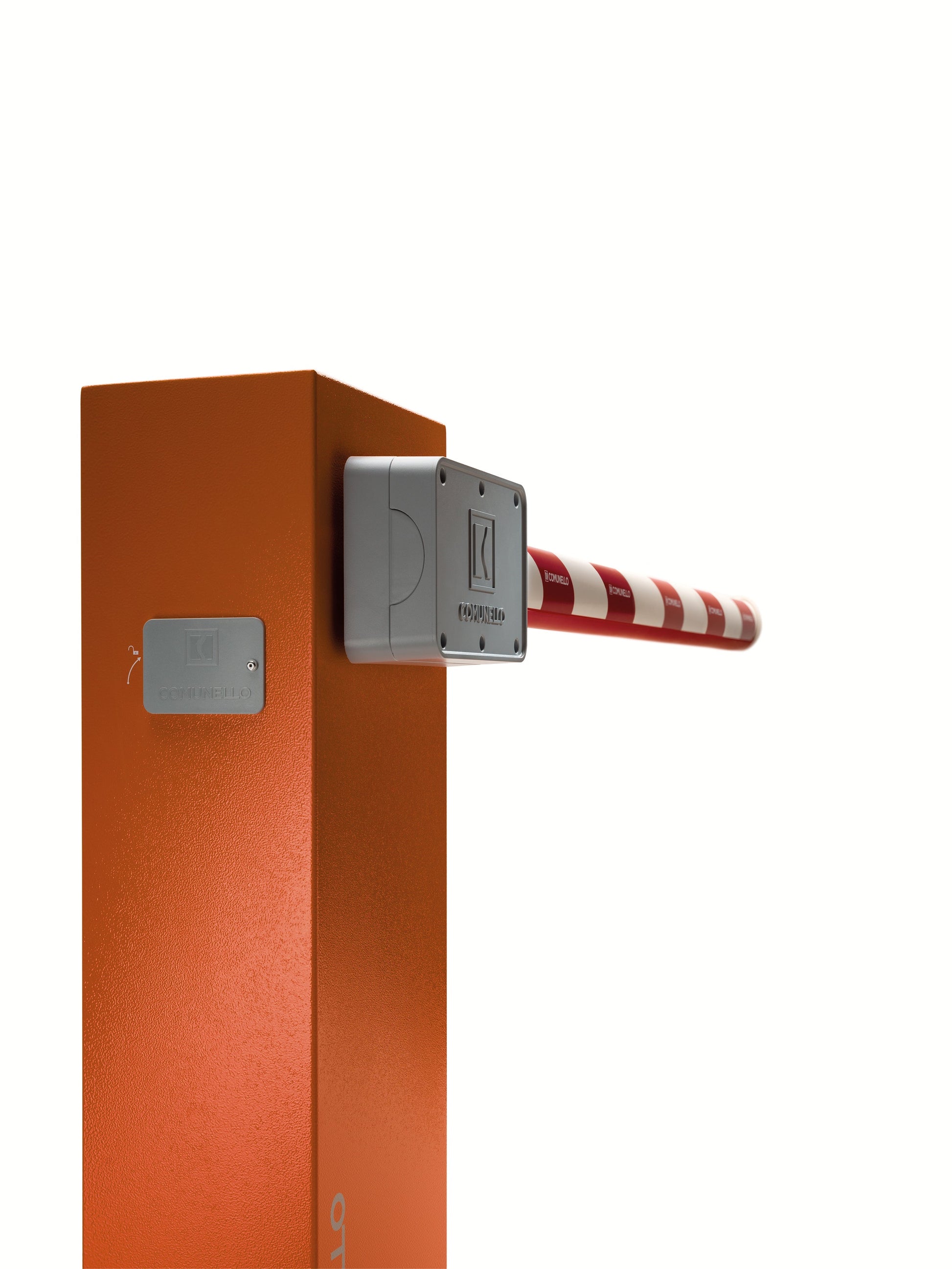 Comunello Border 400 24V 4M heavy duty parking barrier with orange post and striped beam.