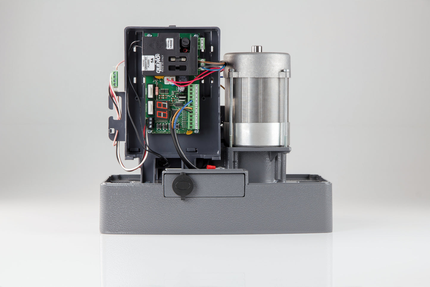 quiko moovy 2000kg 230v heavyduty sliding gate motor with open electronics panel