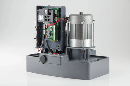 Italian-made gate automation motor with control board for swing or sliding gates in Qatar